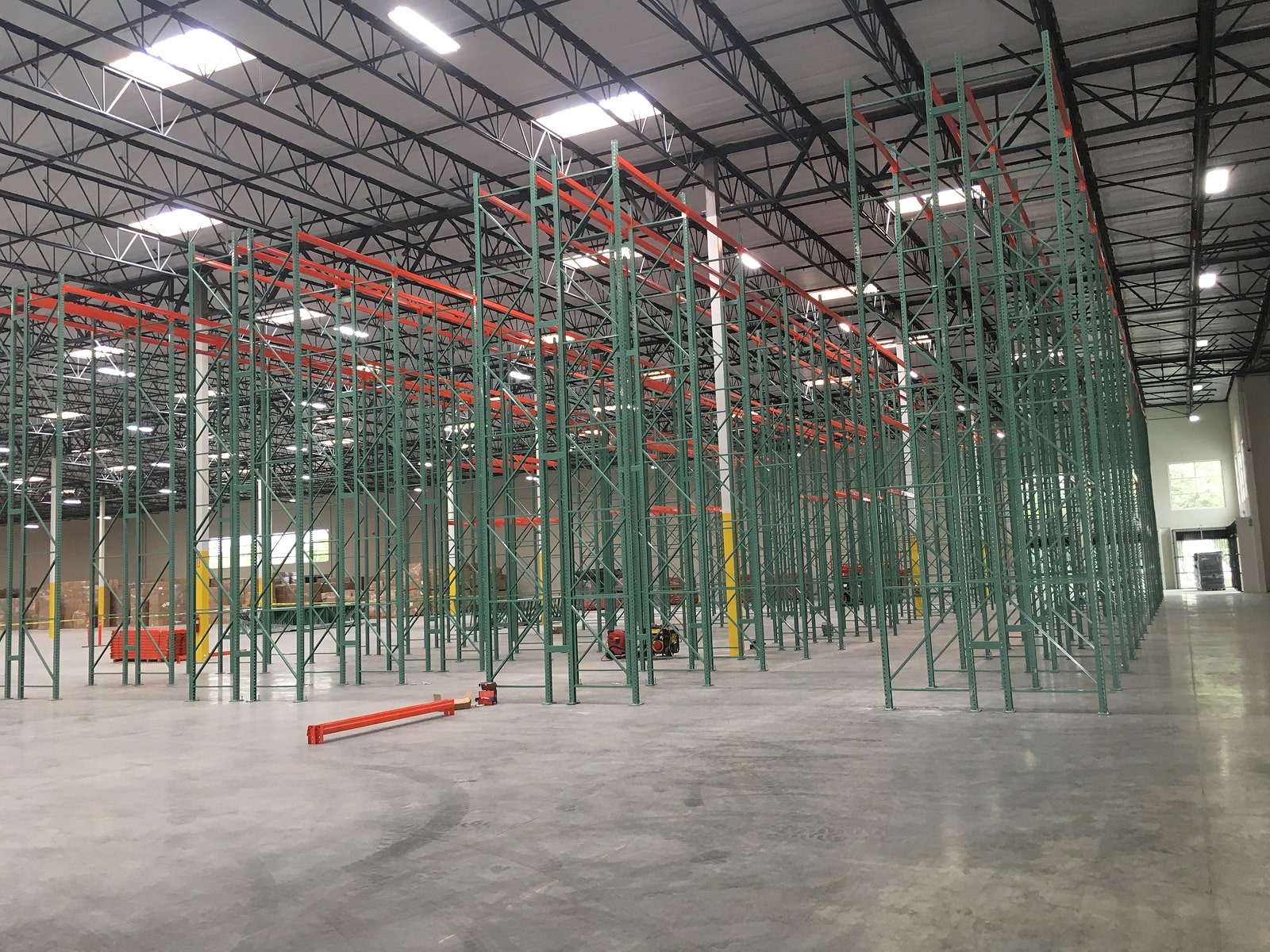 Proceso de la fabricación de racks industriales