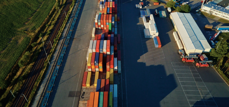 Vista aérea de un HUB de almacenamiento