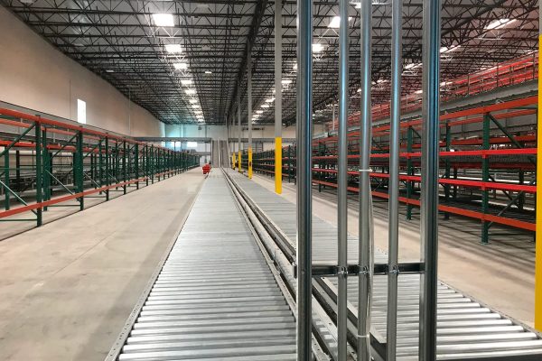 Gravity Conveyor setup in warehouse